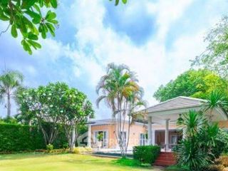 À vendre 4 chambres villa à Bang Lamung, Chonburi