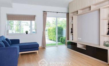 For rent 3 bedrooms townhouse in Prawet, Bangkok