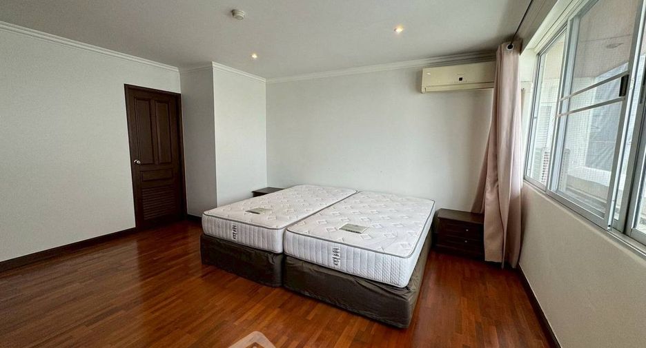 Wohnung zur Miete mit 3 Zimmer in Khlong Toei, Bangkok