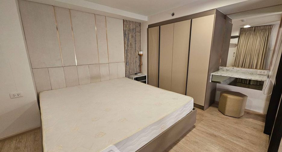 For rent 1 bed condo in Khlong San, Bangkok
