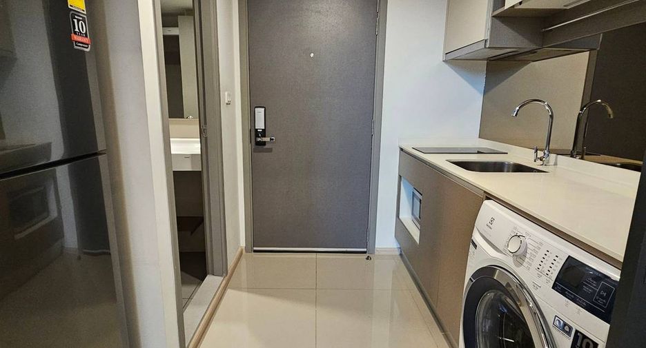 For rent 1 bed condo in Khlong San, Bangkok