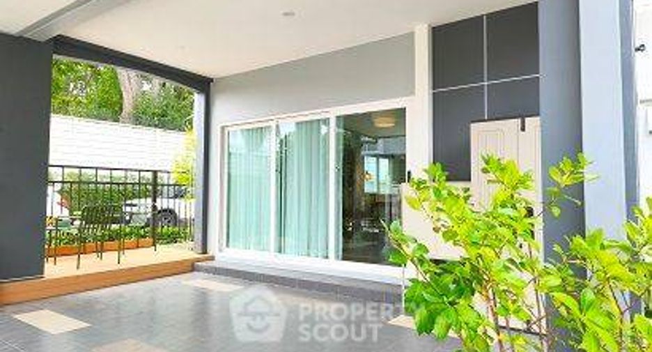 Condo en alquiler de 3 habitaciones en Bang Lamung, Chonburi