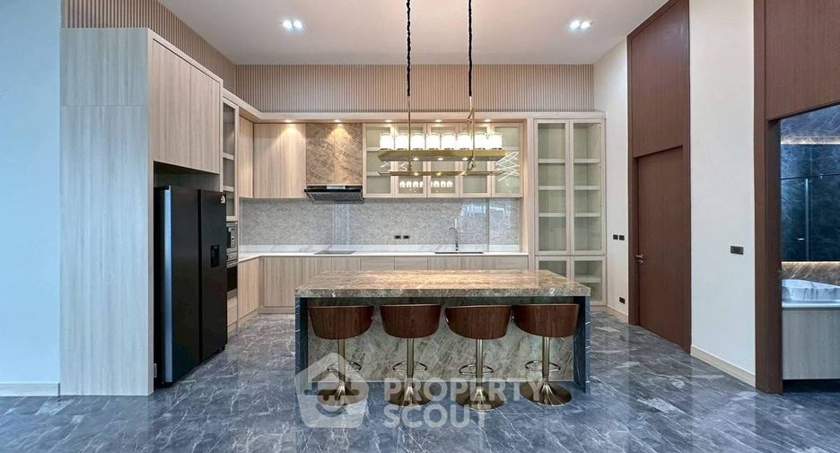 Villa zur Miete mit 4 Zimmer in Bang Lamung, Chonburi