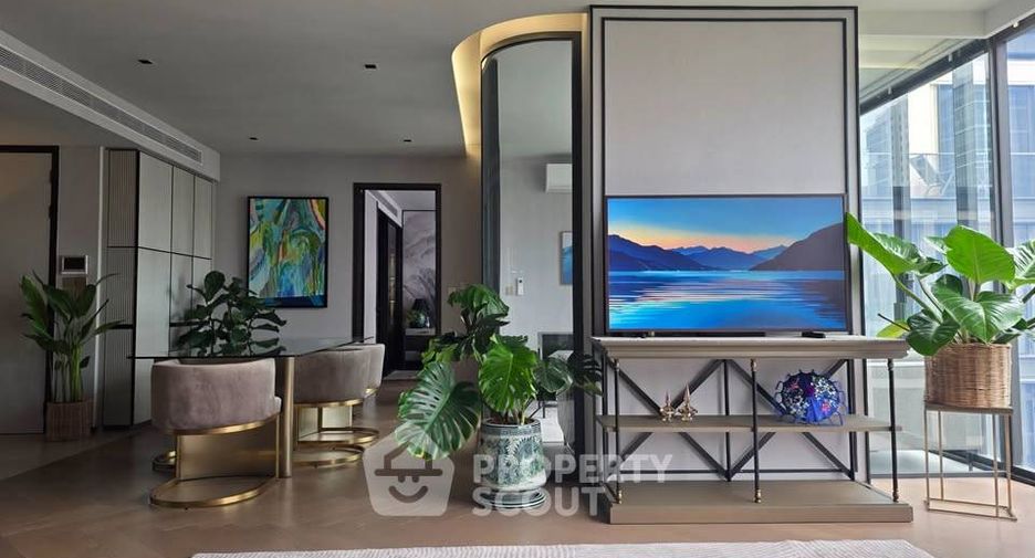 For rent 2 bedrooms condo in Watthana, Bangkok