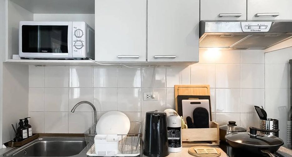 For rent 1 bed condo in Watthana, Bangkok
