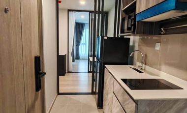 Condo en alquiler de 1 habitaciones en Phra Khanong, Bangkok