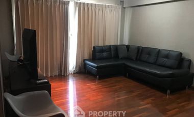 For rent 2 bedrooms condo in Pathum Wan, Bangkok