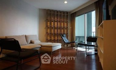 For rent 2 bedrooms condo in Huai Khwang, Bangkok