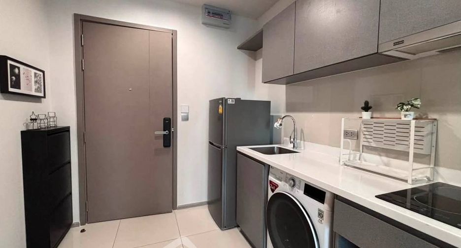 À louer 1 chambre condo à Huai Khwang, Bangkok