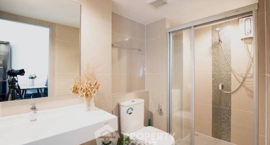 Condo en alquiler de 2 habitaciones en Bang Kapi, Bangkok