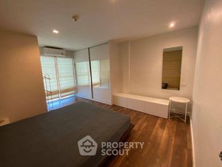 For rent 2 bedrooms condo in Phra Khanong, Bangkok