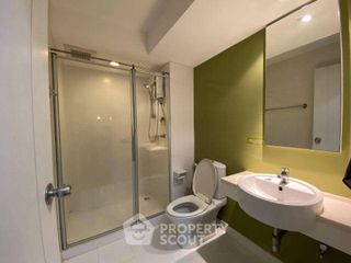 For rent 2 bedrooms condo in Phra Khanong, Bangkok