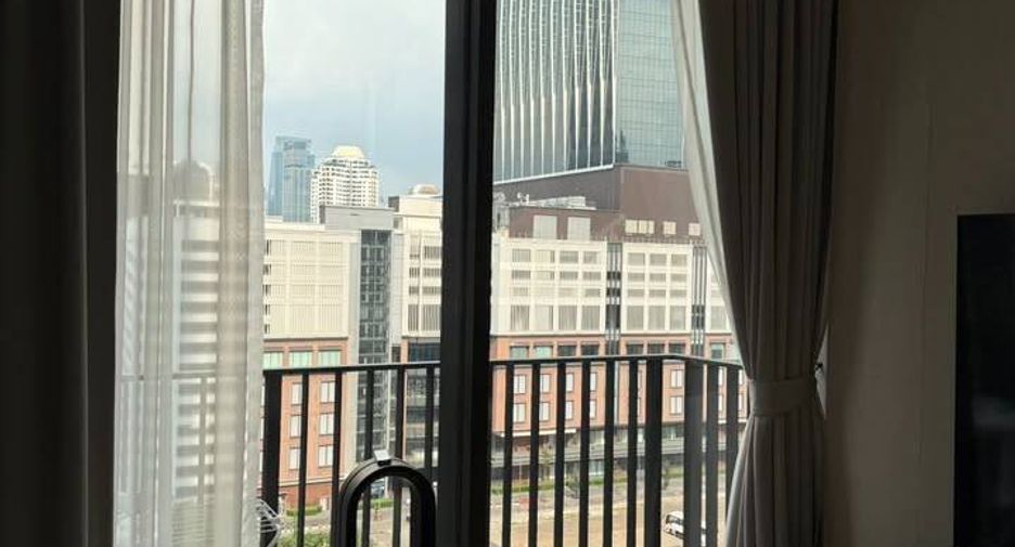 For rent 1 bed condo in Pathum Wan, Bangkok