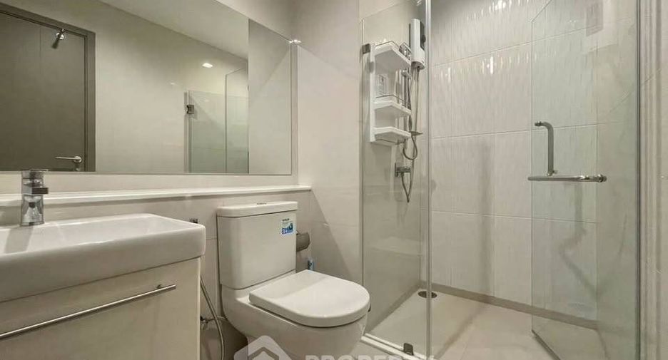 À louer 1 chambre condo à Huai Khwang, Bangkok