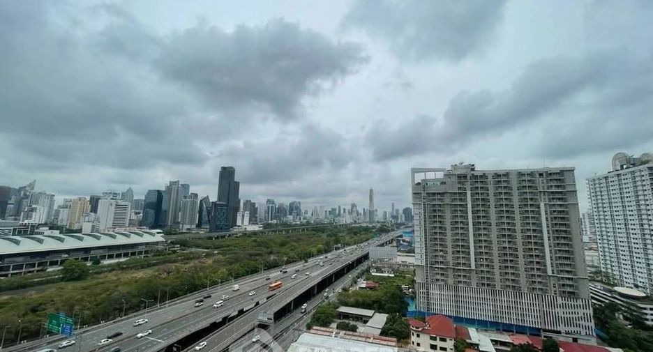 À louer 1 chambre condo à Huai Khwang, Bangkok