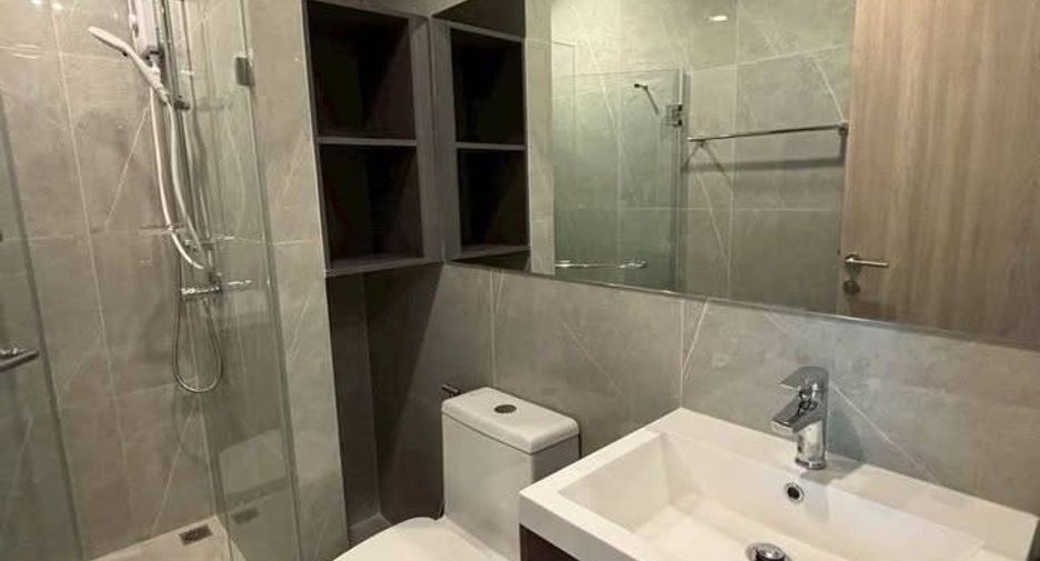 Wohnung zur Miete mit 2 Zimmer in Huai Khwang, Bangkok