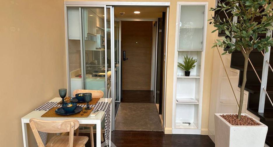 For rent 1 bed condo in Khlong Toei, Bangkok