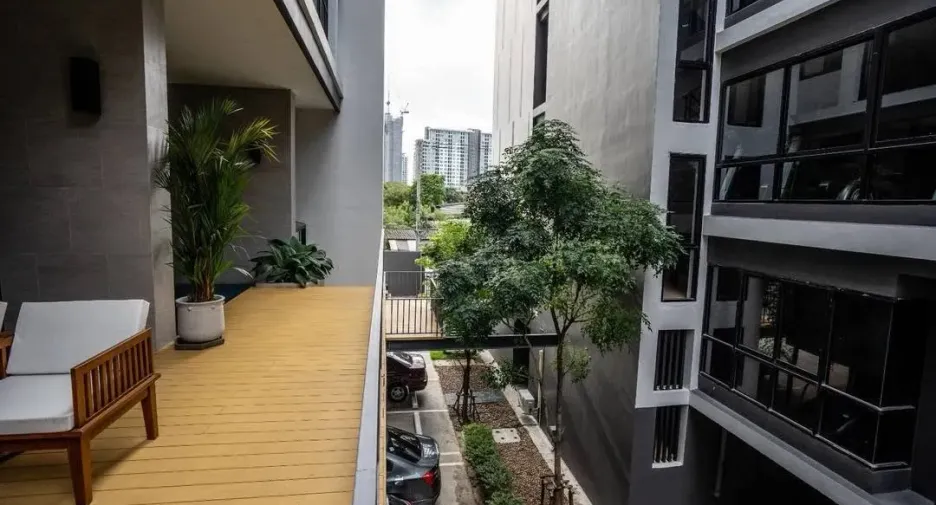 For rent studio condo in Phra Khanong, Bangkok