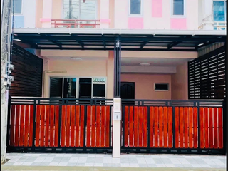 For rent 3 bedrooms townhouse in Mueang Phuket, Phuket