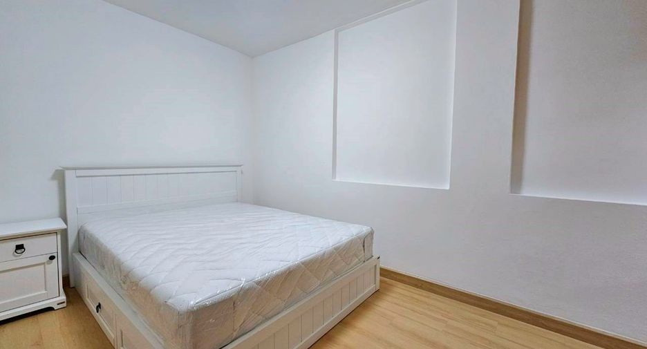 For rent 2 ベッドルーム condo in Watthana, Bangkok