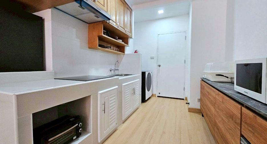 For rent 2 ベッドルーム condo in Watthana, Bangkok