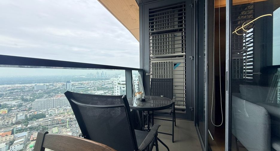 Wohnung zur Miete mit 2 Zimmer in Khlong Toei, Bangkok