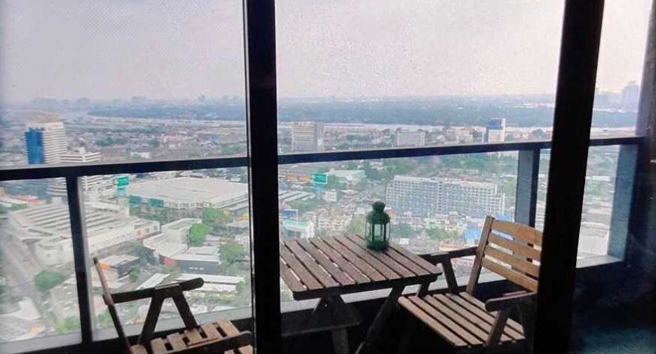 For rent 2 bedrooms condo in Khlong Toei, Bangkok