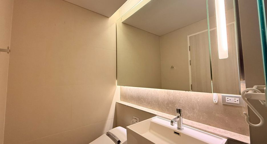 Wohnung zur Miete mit 2 Zimmer in Khlong Toei, Bangkok