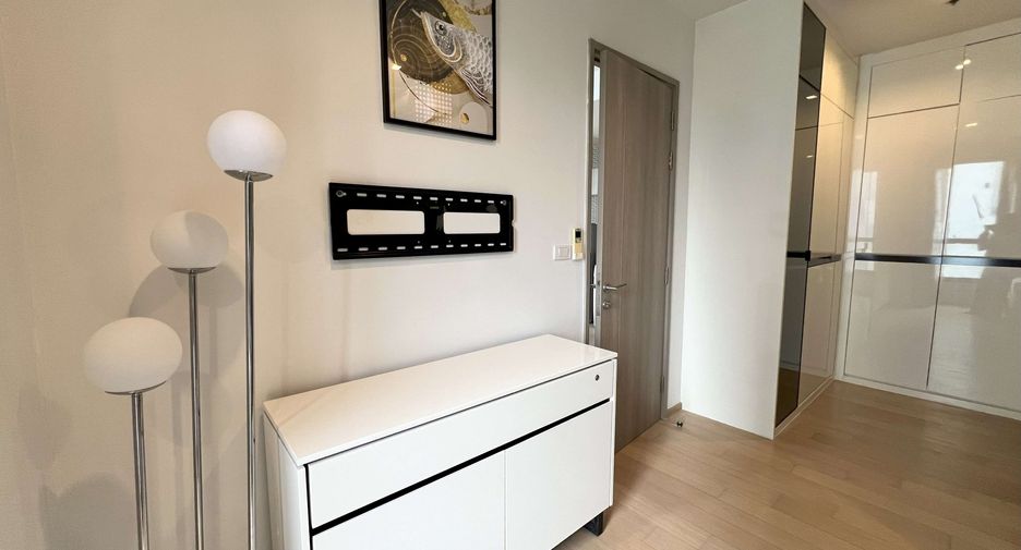 For rent 1 bed condo in Watthana, Bangkok