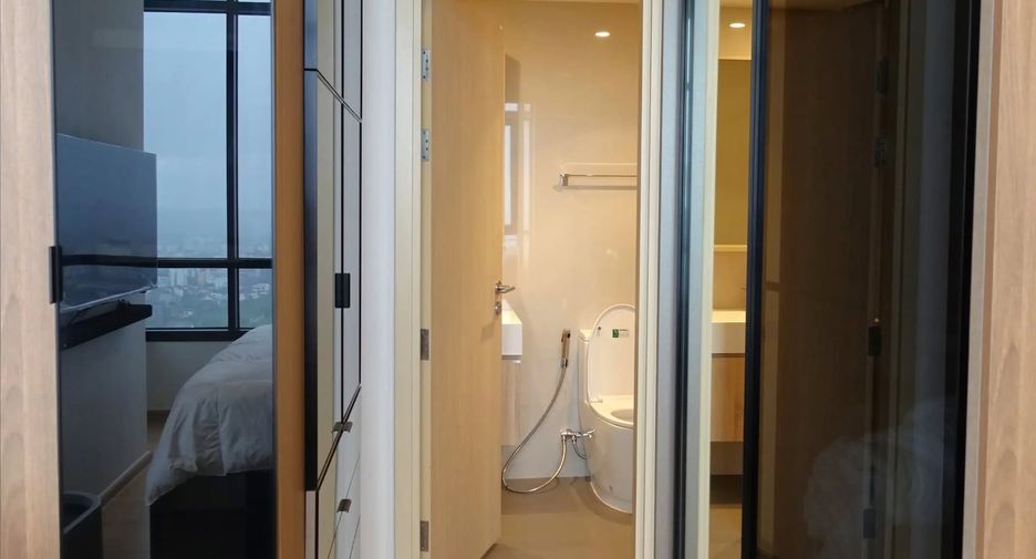 Condo en alquiler y en venta de 2 habitaciones en Watthana, Bangkok