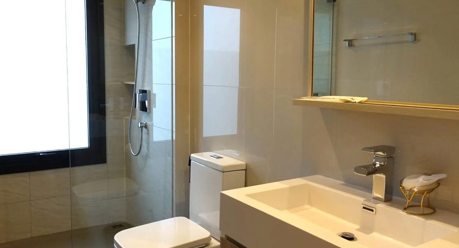 Condo en alquiler y en venta de 2 habitaciones en Watthana, Bangkok