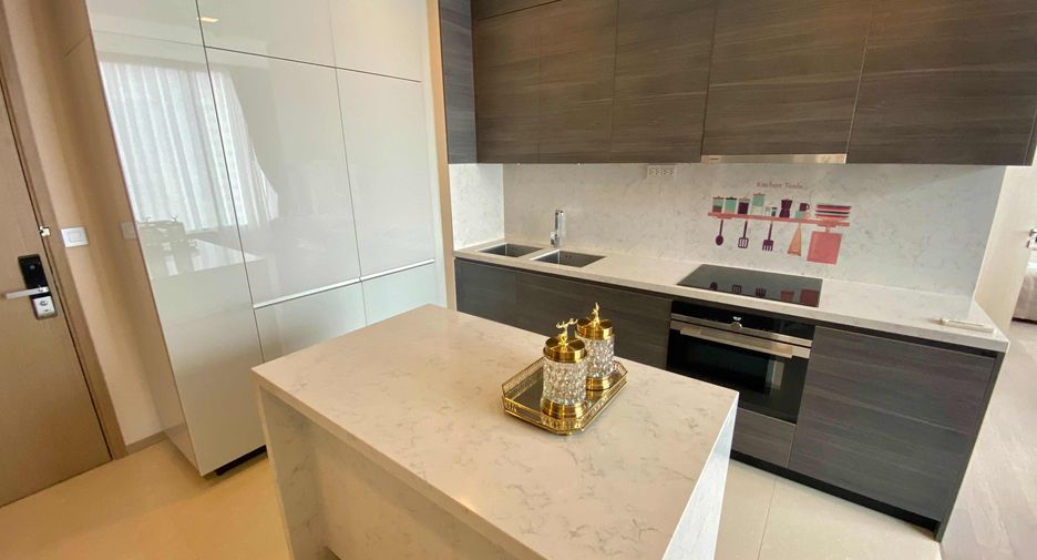 For rent 2 bedrooms condo in Watthana, Bangkok