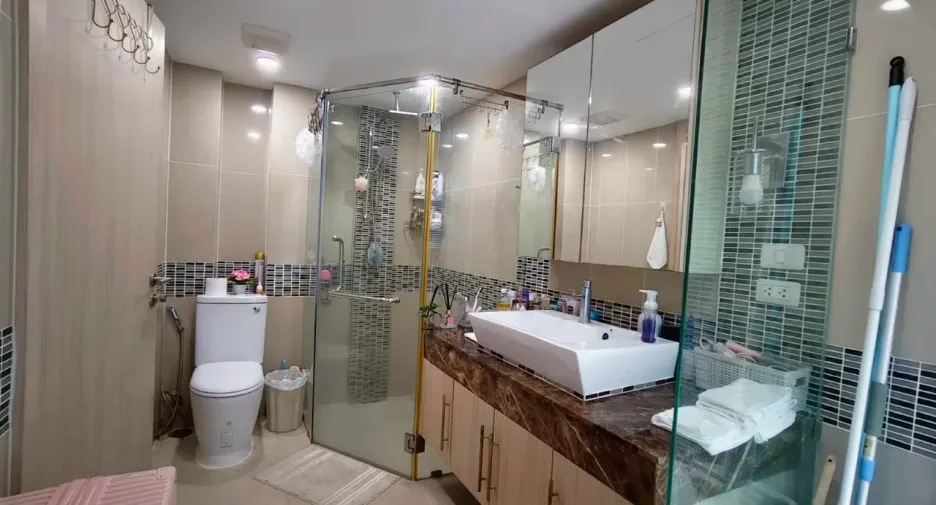 Wohnung zum Kauf mit 2 Zimmer in Bang Lamung, Chonburi
