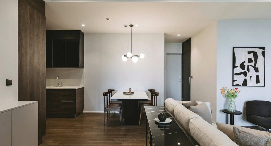 For rent 2 bedrooms condo in Pathum Wan, Bangkok
