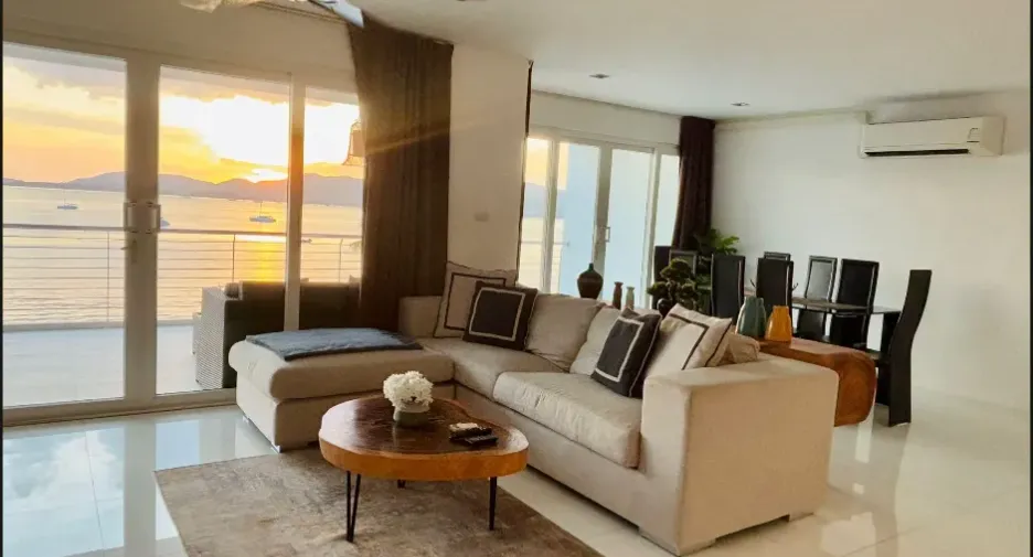 À louer 4 chambres condo 
