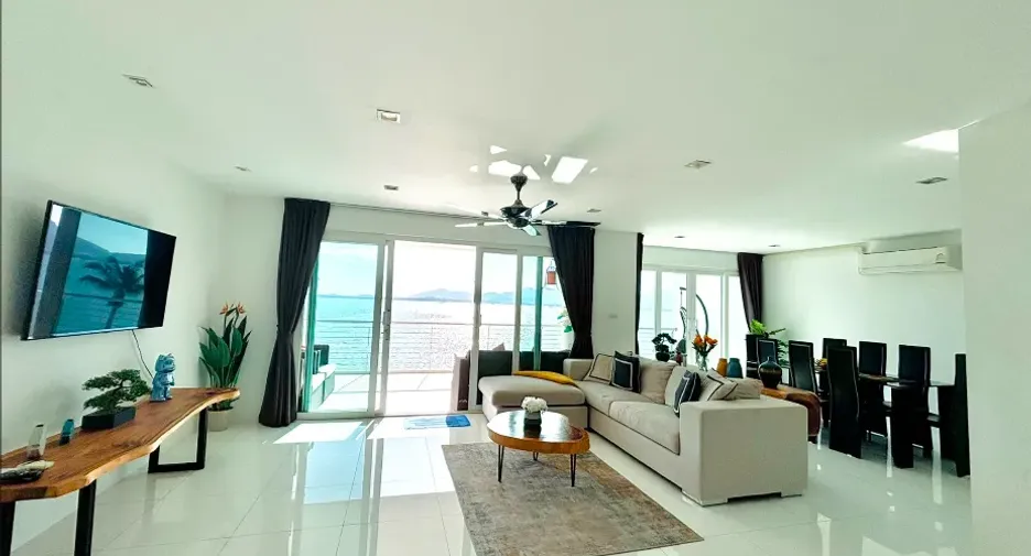 À louer 4 chambres condo 