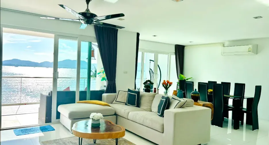 À louer 4 chambres condo 