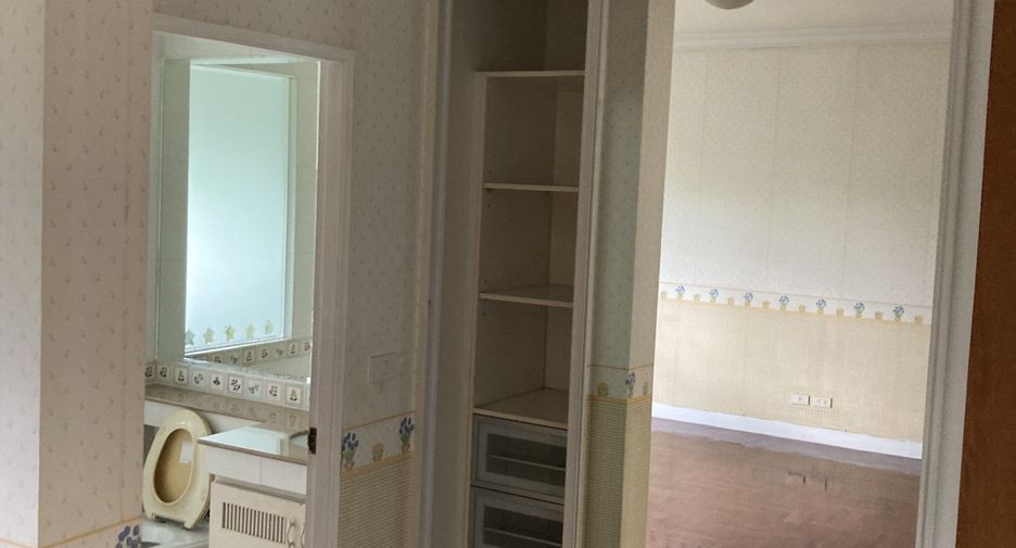 Haus zur Miete mit 4 Zimmer in Bang Phli, Samut Prakan