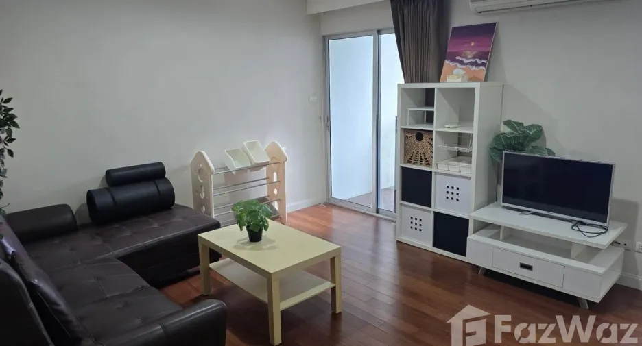 For sale and for rent 1 bed condo in Huai Khwang, Bangkok