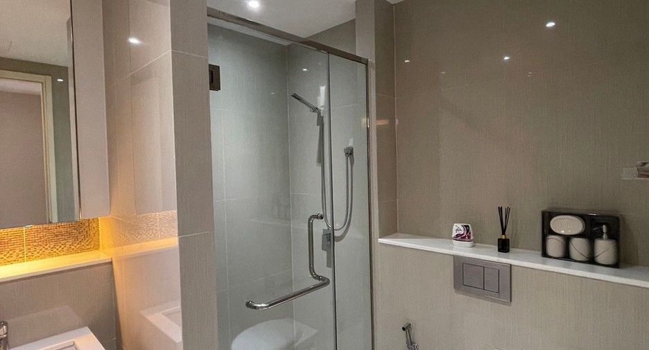For rent 2 ベッドルーム condo in Watthana, Bangkok