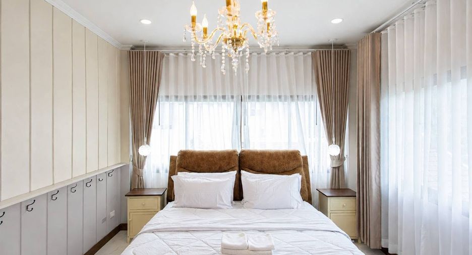 À vendre et à louer 5 chambres maison à Mueang Phuket, Phuket