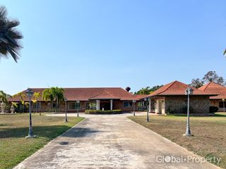 出售 5 卧室 独立屋 在 Huai Yai, 芭提雅