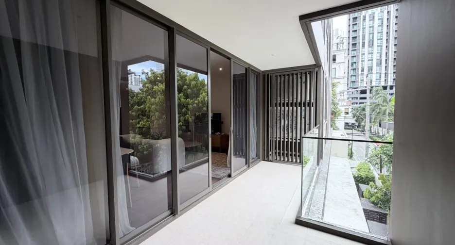 For rent 2 bedrooms condo in Khlong Toei, Bangkok