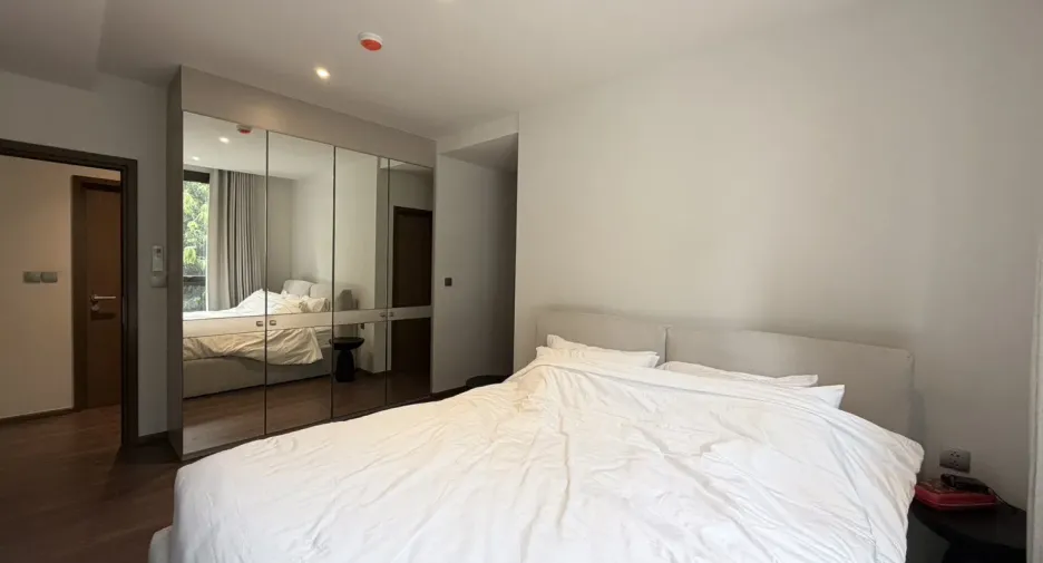 For rent 2 bedrooms condo in Khlong Toei, Bangkok