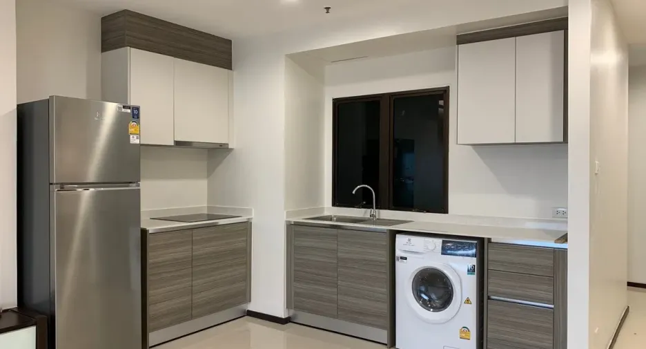 For rent 2 bedrooms condo in Bang Na, Bangkok