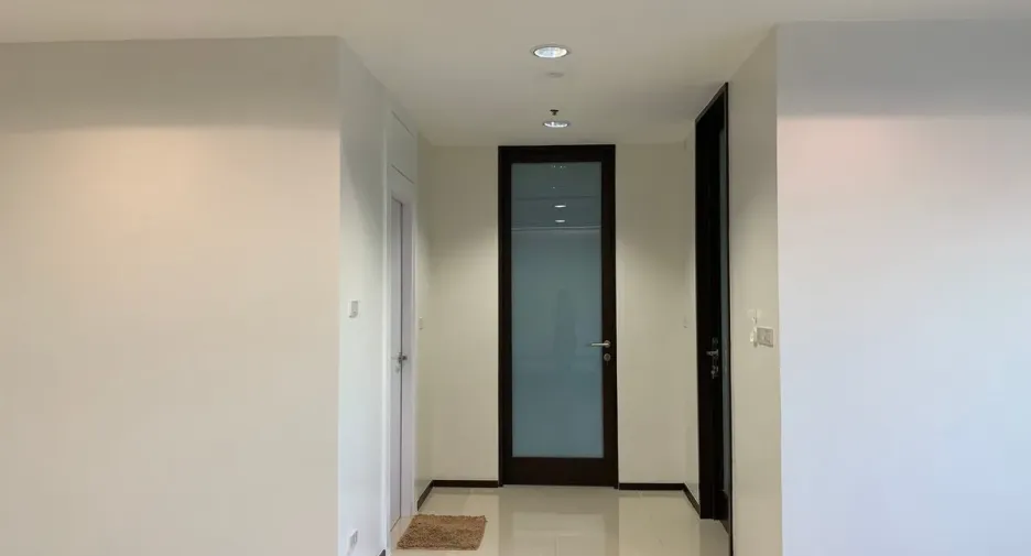 For rent 2 bedrooms condo in Bang Na, Bangkok