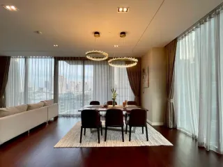 For rent 2 ベッドルーム condo in Khlong Toei, Bangkok