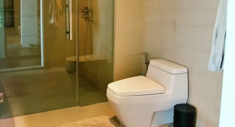 For sale 4 bedrooms condo in Watthana, Bangkok
