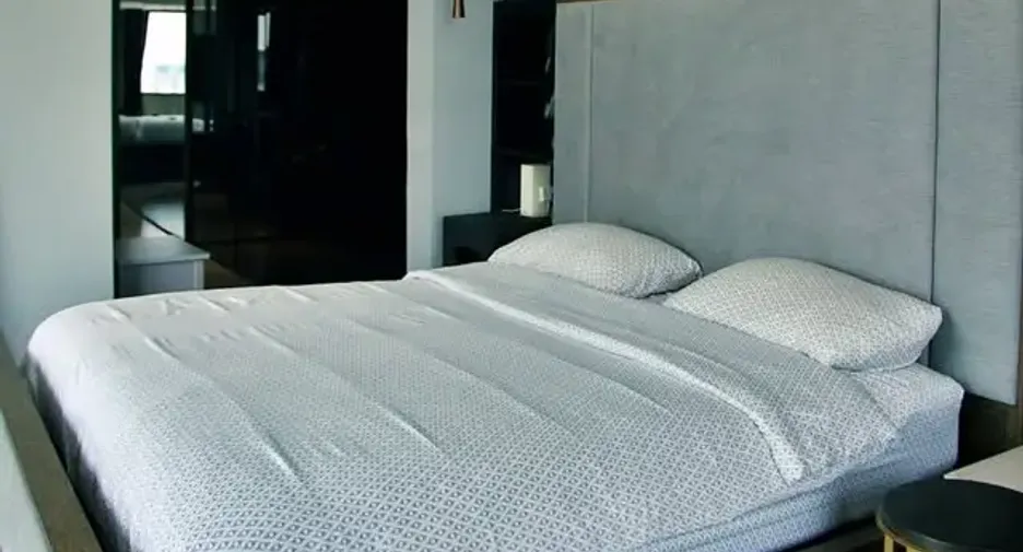 For sale 4 bedrooms condo in Watthana, Bangkok