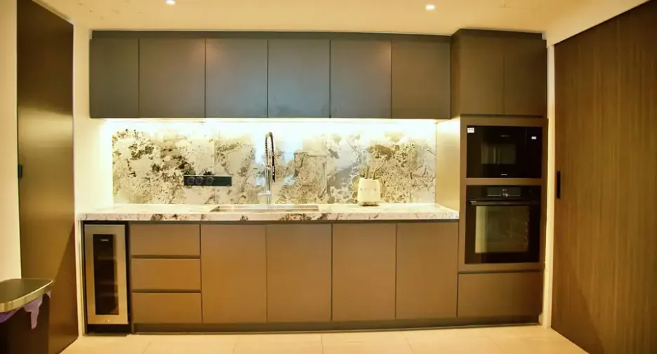 For sale 4 bedrooms condo in Watthana, Bangkok